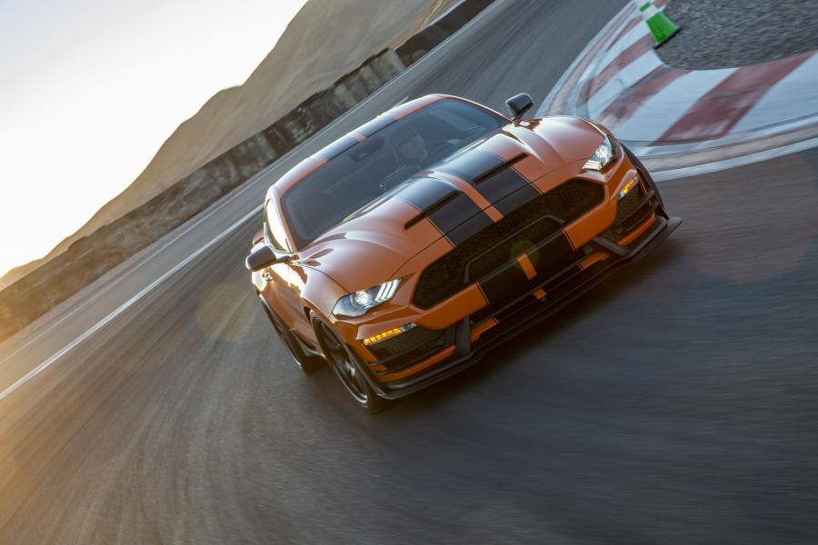  Shelby Super Snake Carroll Shelby Signature Series 2020 года  (фото 7 из 44)